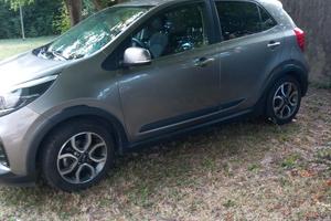 Kia Picanto 1.0 MPI X Line (67 CV)