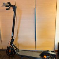 Monopattino elettrico Ninebot