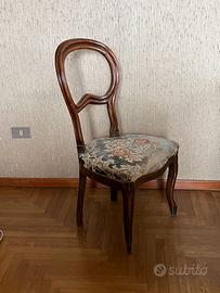 Sedia imbottita rivestita in stoffa damascata colo