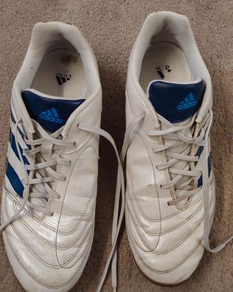 Scarpe Adidas sneakers bianche e blu