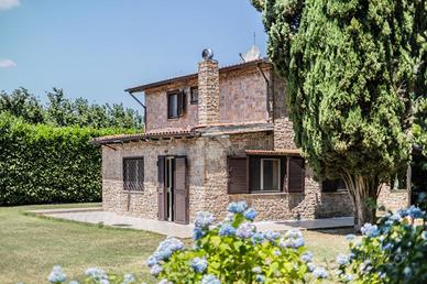 VILLA SINGOLA A CAPRAROLA