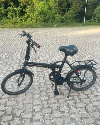 Bicicletta pieghevole elettrica