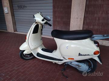 VESPA 50