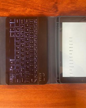 iPad Air 32 Gb WiFI + 3G con tastiera bluetooth