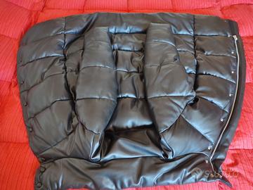 Cappotto ecopelle nero imbottito Mango