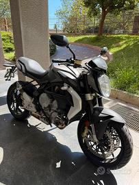 MV Agusta Brutale 675 €6.200 km. 13.850