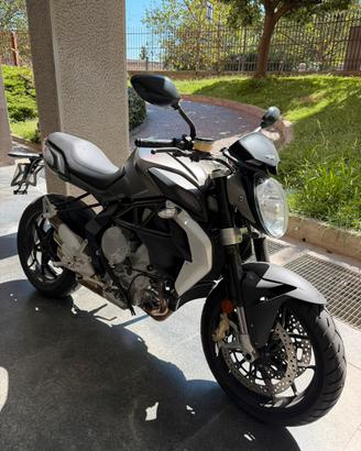 MV Agusta Brutale 675 €6.200 km. 13.850