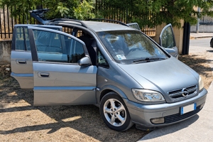 Opel Zafira 1.6 Eco M 16v  7 Posti – Neopatentati