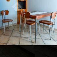 TAVOLO IN CILIEGIO VENETA CUCINE CON 4 SEDIE