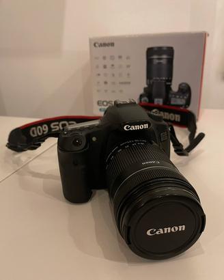 Canon EOS 60D + obiettivo EF-S 18-135 mm IS