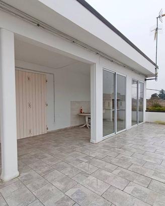 Villetta a schiera di 234 m² con 5 locali e box au