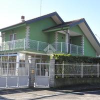 VILLA SINGOLA A SETTIMO TORINESE