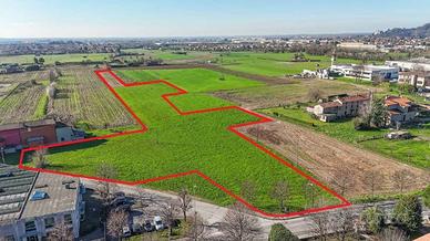 Terreno di 13200 m² a Barzana
