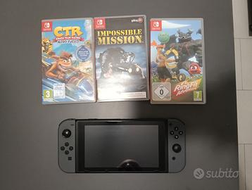 *COME NUOVA* Nintendo Switch + 3 giochi