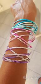 Set 18 bracciali colorati metallo