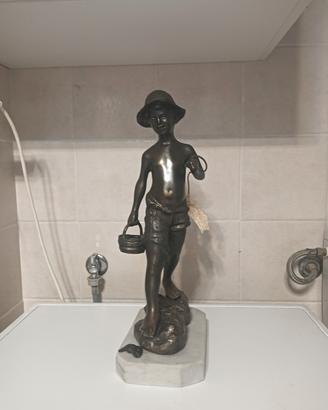 scultura in bronzo il pescatore 
