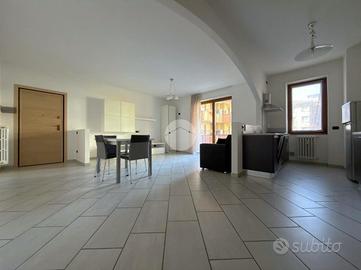 2 LOCALI A SONDRIO