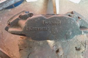 Pinze freno anteriori Defender