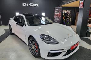 Porsche Panamera 4.0 Turbo Sport Turismo