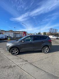 Ford Kuga 2.0 TDCI 150 CV S&S 4WD Powershift Titan