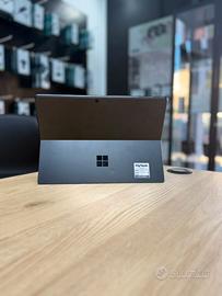 Surface Pro 9 i5 8GB/256GB Usato