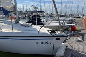 Barca a vela Viko 25