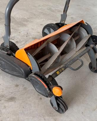 Tosaerba manuale Fiskars - poco utilizzato