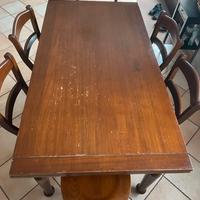 Tavolo rettangolare con 6 sedie