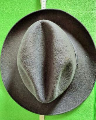 Cappello stile fedora, in feltro lana 100%  modell