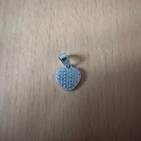 Ciondolo a forma di cuore