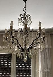Lampadario in cristalli a goccia