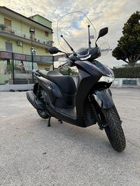 Honda SH 350 Sport