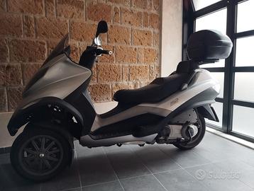 MP3 Piaggio 125_ 18.000 Km originali.