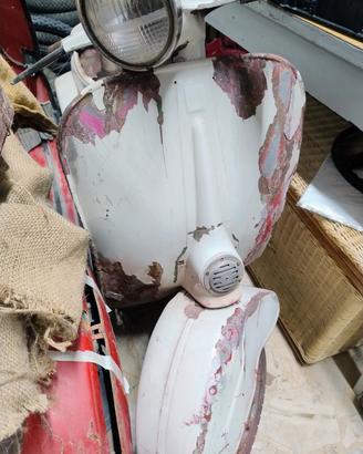 Vespa 50 L Rosa shocking 