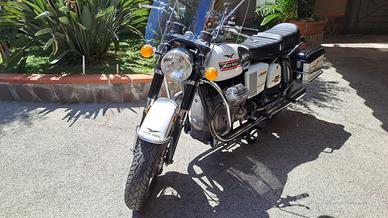 Moto Guzzi V7 750