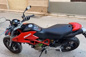 Ducati Hypermotard 1100