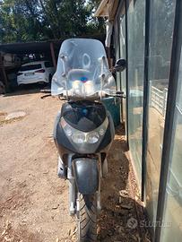 Beverly 200