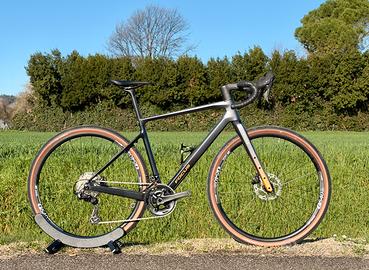 BICI FOCUS ATLAS 8.7 2026 GRAVEL