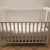 Lettino con sponde bianco legno
