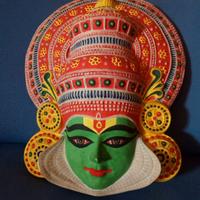 Maschera in cartapesta del sud dell'India 
