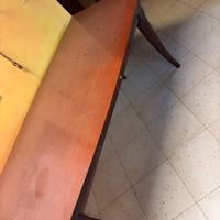Tavolo con piano in formica piedi Noce