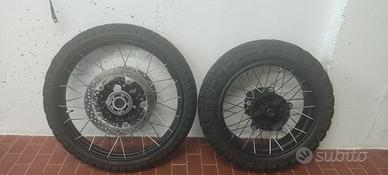 CERCHI BMW f 900 GS