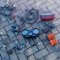 CB 750 F2D '83 : pinza pompa km pedale faro chiavi