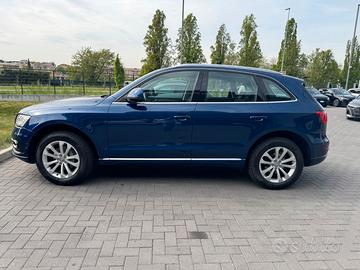 AUDI Q5 - 2.0 - MOTORE NUOVO GARANZIA AUDI 2 ANNI