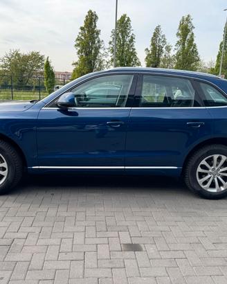 AUDI Q5 - 2.0 - MOTORE NUOVO GARANZIA AUDI 2 ANNI