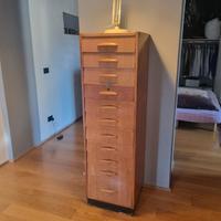 Cassettiera da parete