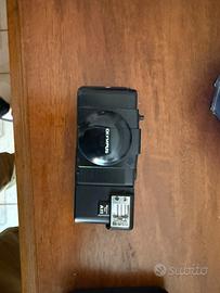 VENDUTA Macchina Olympus A11 electronic flash