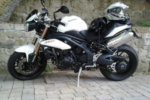 Triumph Speed Triple 1050 - 2011