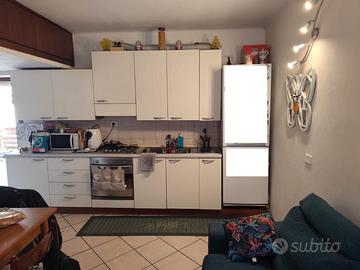 Stezzano bilocale + studio/cameretta arredato