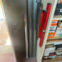 Guide ad estrazione totale con blocco